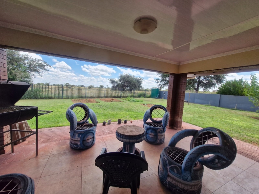 4 Bedroom Property for Sale in Kathu Northern Cape